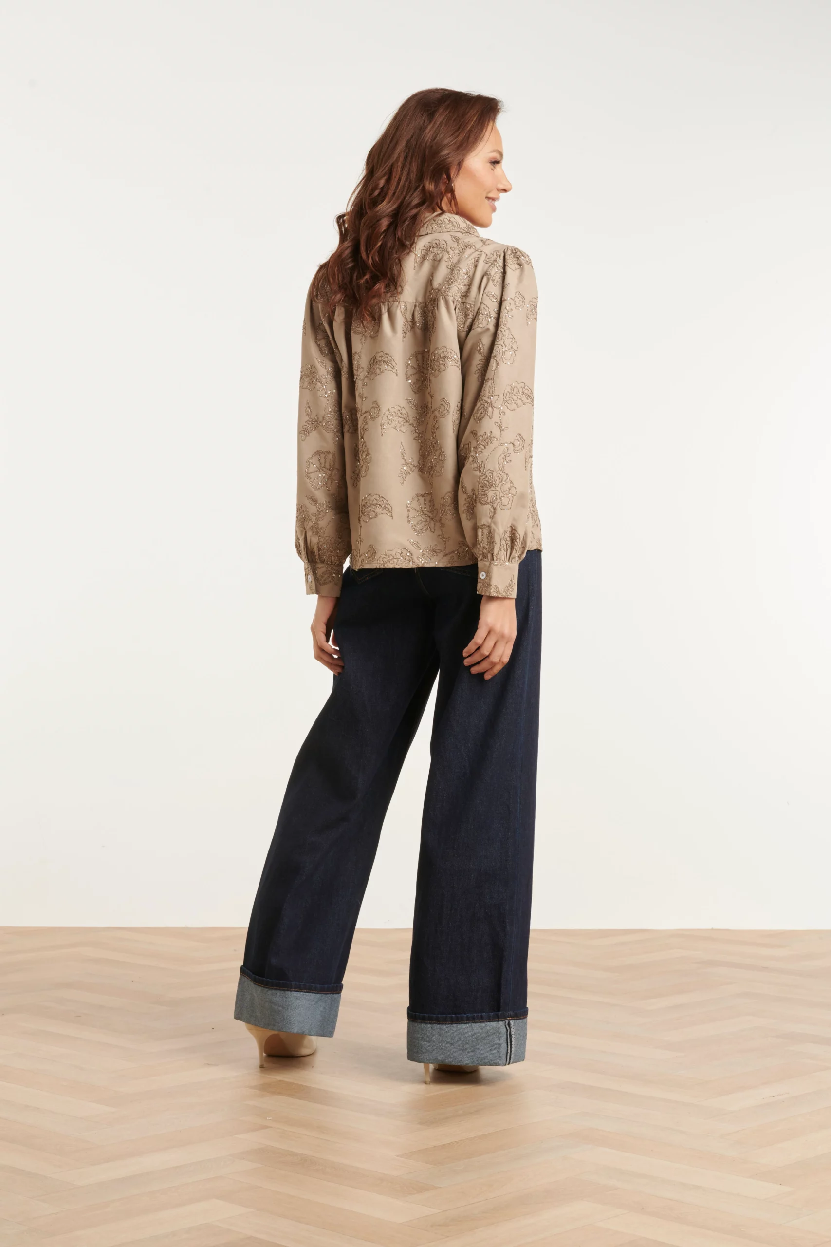 Blusa bordada crema - Imagen 2