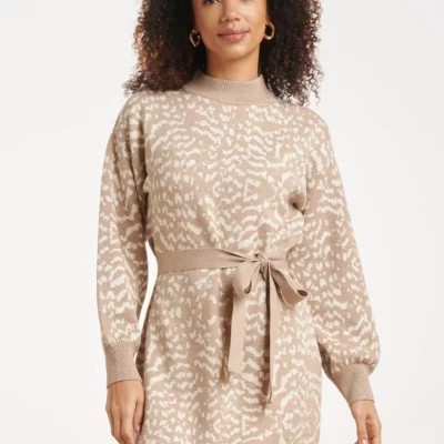 Vestido estampado de punto con cinturón
