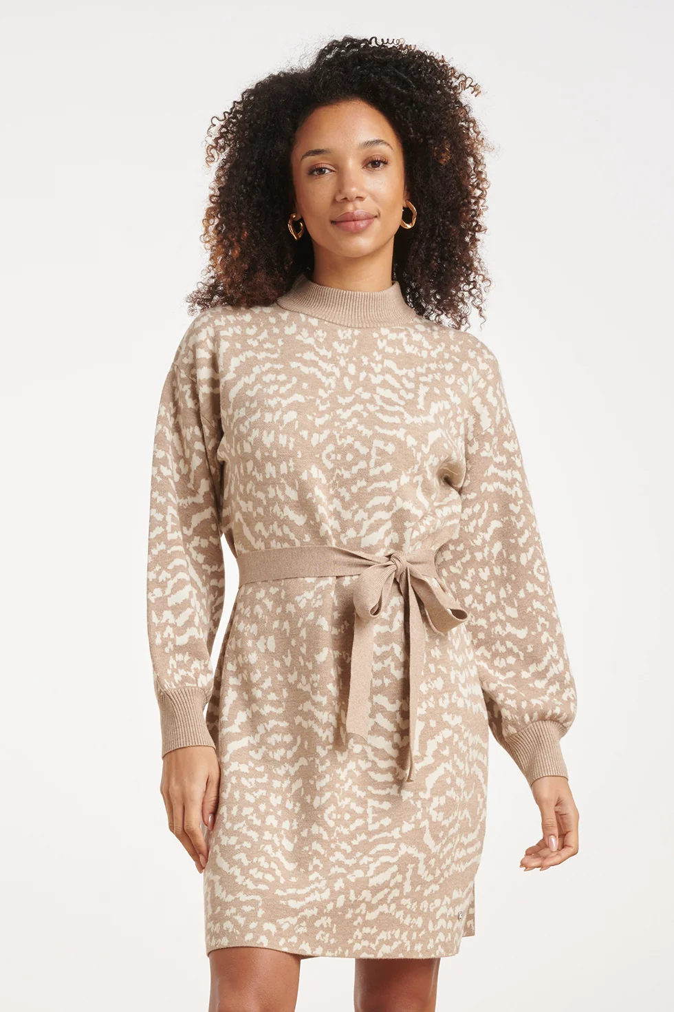 Vestido estampado de punto con cinturón